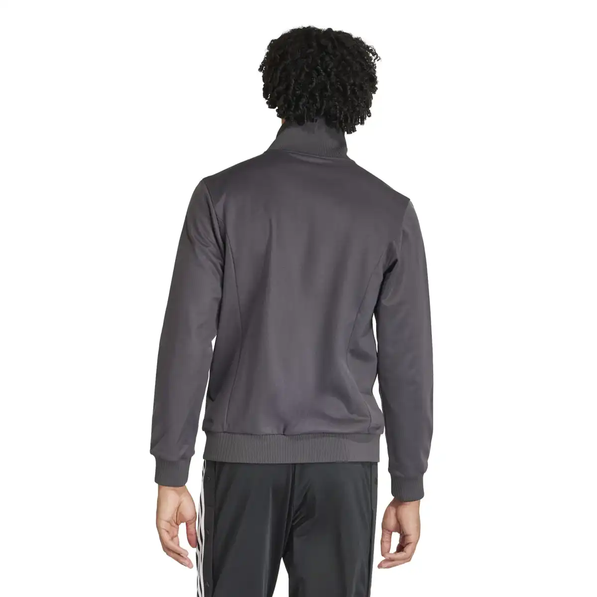IU2155_5_APPAREL_On_Model_Back_View_white.webp